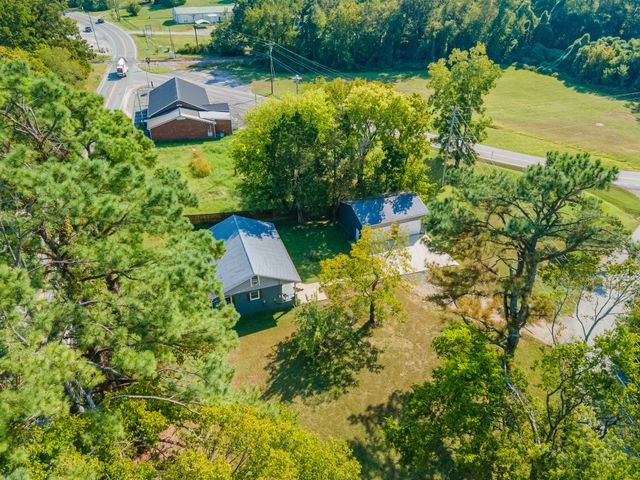 3287 Highway 48, N, Nunnelly, TN 37137