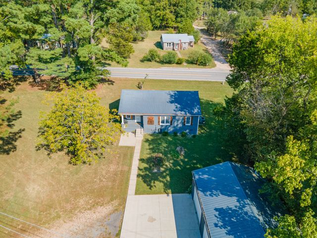 3287 Highway 48, N, Nunnelly, TN 37137