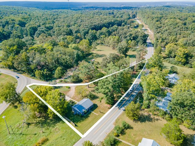 3287 Highway 48, N, Nunnelly, TN 37137