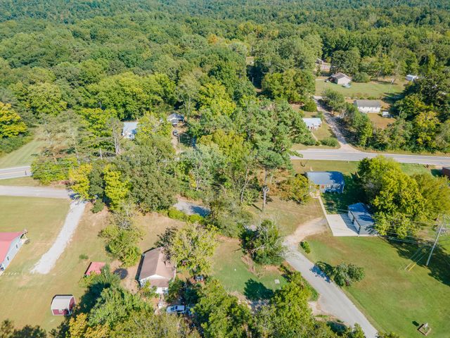 3287 Highway 48, N, Nunnelly, TN 37137