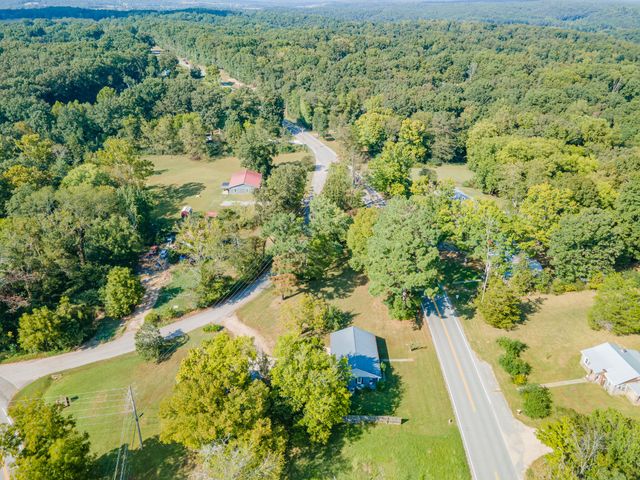 3287 Highway 48, N, Nunnelly, TN 37137