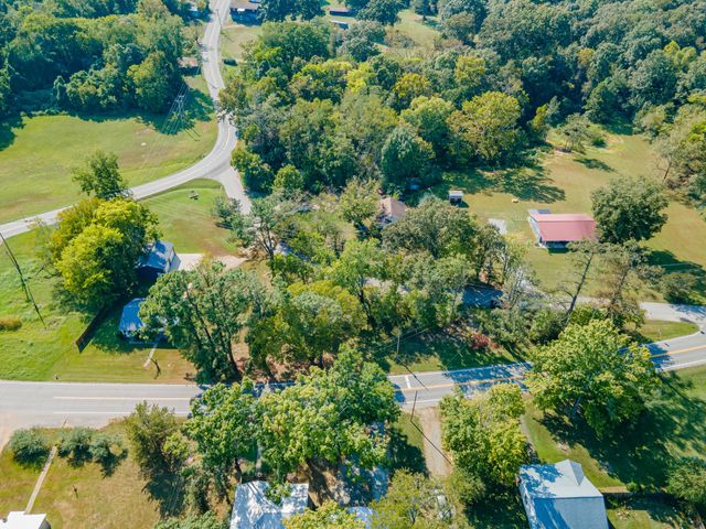3287 Highway 48, N, Nunnelly, TN 37137