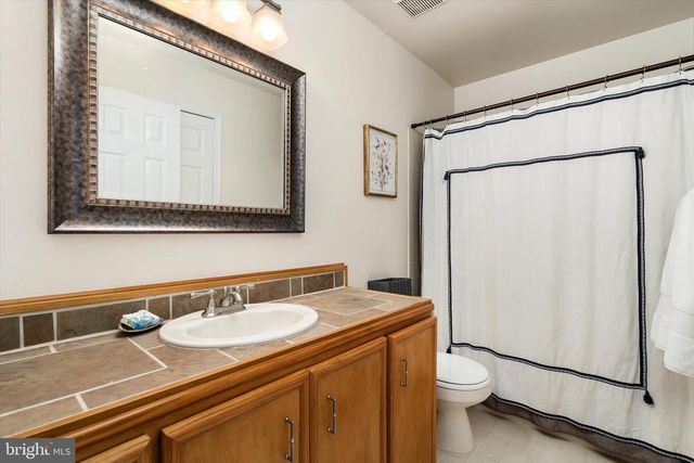 31 CYPRESS PL, Newtown, PA 18940