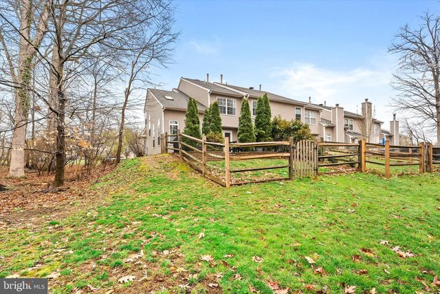 31 CYPRESS PL, Newtown, PA 18940