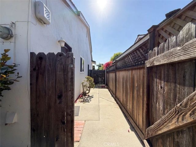 962 N Calmgrove, Covina, CA 91724