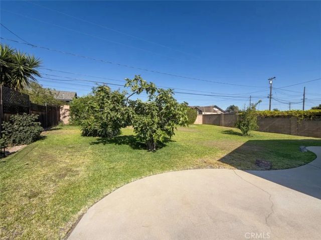 962 N Calmgrove, Covina, CA 91724