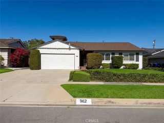 962 N Calmgrove, Covina, CA 91724