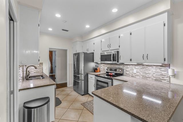 108 Mulberry Ct., Dothan, AL 36303