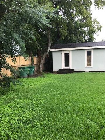 7038 Quince, Houston, TX 77087