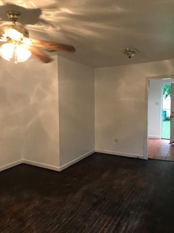 7038 Quince, Houston, TX 77087