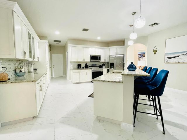 13620 FOLKESTONE Court W, Wellington, FL 33414