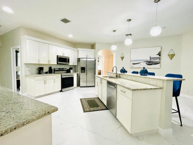 13620 FOLKESTONE Court W, Wellington, FL 33414