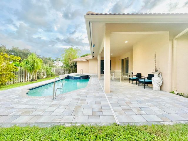 13620 FOLKESTONE Court W, Wellington, FL 33414