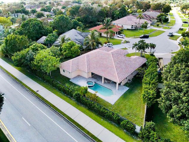 13620 FOLKESTONE Court W, Wellington, FL 33414