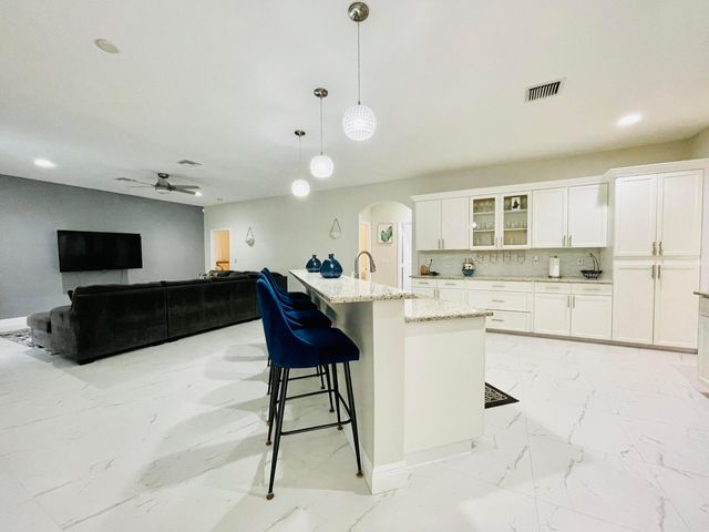 13620 FOLKESTONE Court W, Wellington, FL 33414