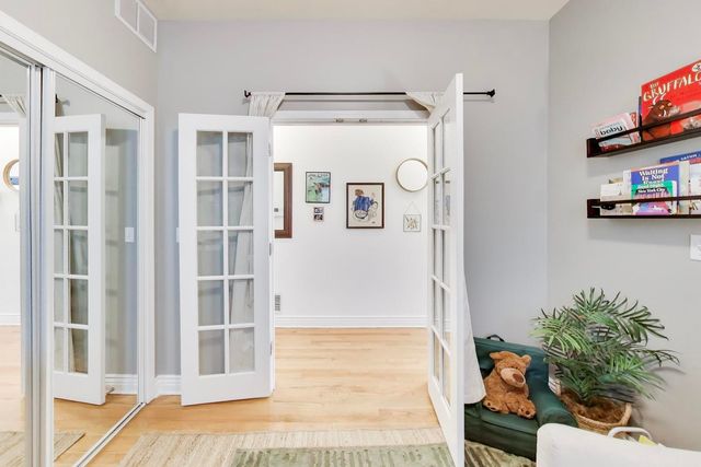 813 N Bishop Street 2, Chicago, IL 60642