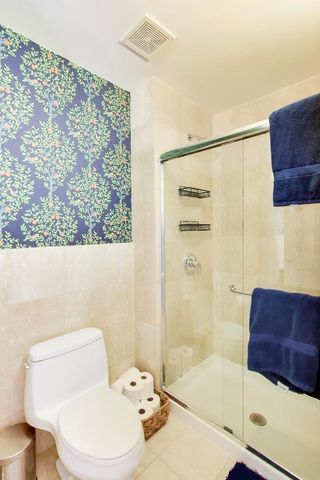 813 N Bishop Street 2, Chicago, IL 60642