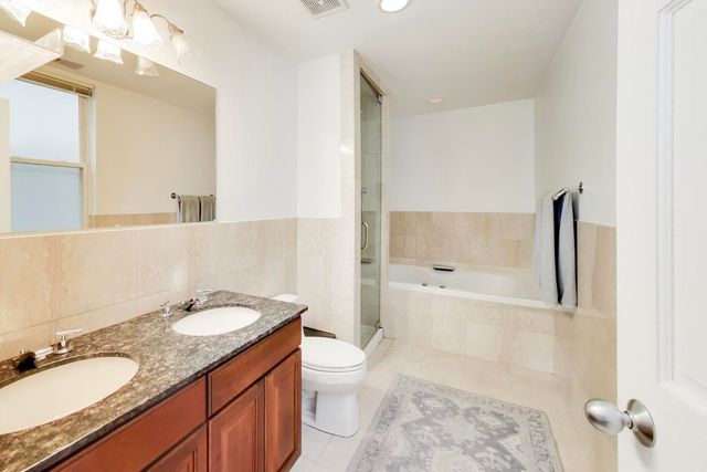 813 N Bishop Street 2, Chicago, IL 60642