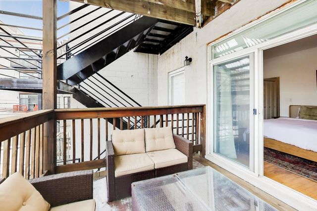 813 N Bishop Street 2, Chicago, IL 60642