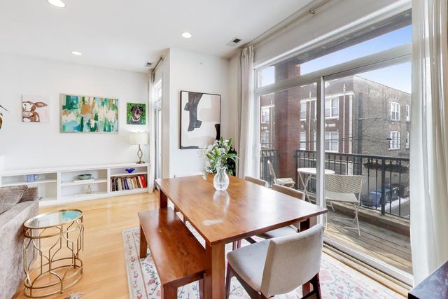 813 N Bishop Street 2, Chicago, IL 60642