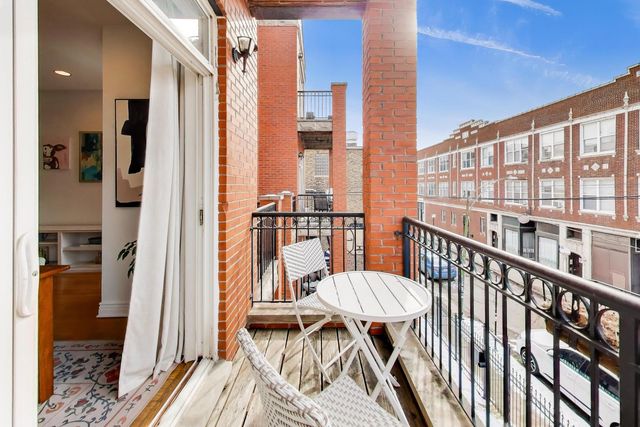 813 N Bishop Street 2, Chicago, IL 60642