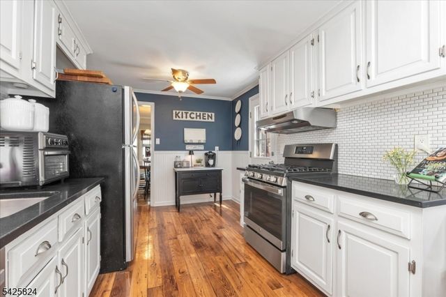 25 Herning Ave, Cranford Twp., NJ 07016