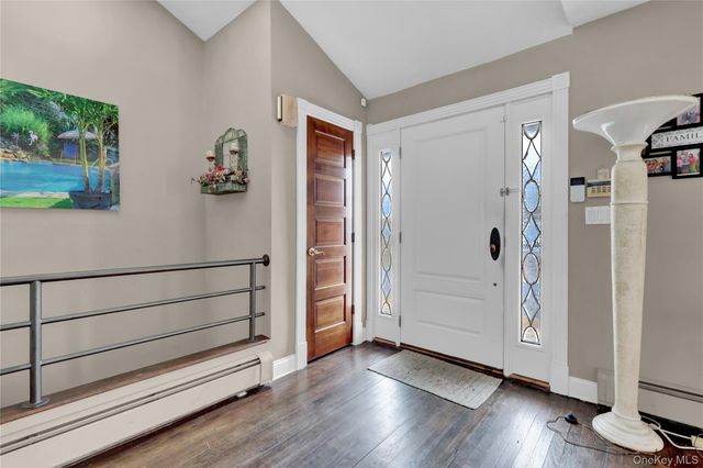 91 Laurel Drive, Massapequa Park, NY 11762