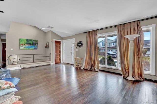 91 Laurel Drive, Massapequa Park, NY 11762