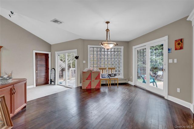 91 Laurel Drive, Massapequa Park, NY 11762