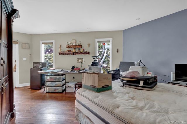 91 Laurel Drive, Massapequa Park, NY 11762