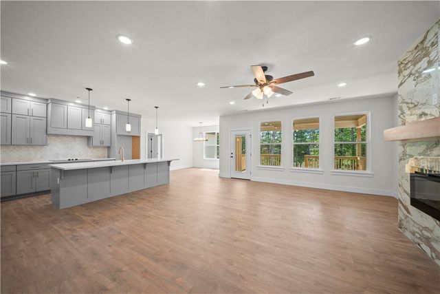28 Kent Lane, Bella Vista, AR 72714