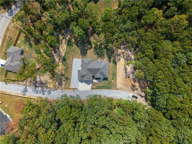 28 Kent Lane, Bella Vista, AR 72714