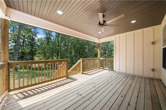 28 Kent Lane, Bella Vista, AR 72714
