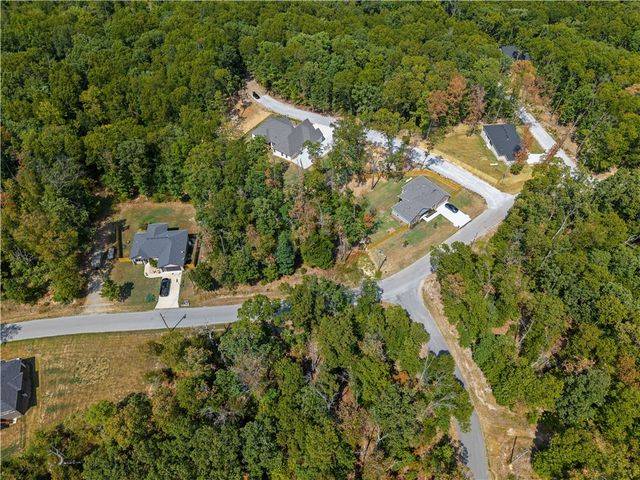 28 Kent Lane, Bella Vista, AR 72714