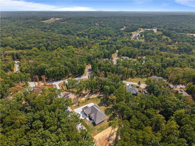 28 Kent Lane, Bella Vista, AR 72714