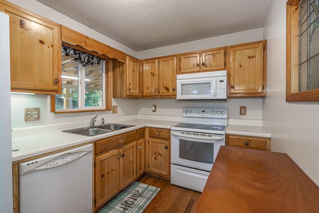 55 Laurel Springs Drive, Murphy, NC 28906
