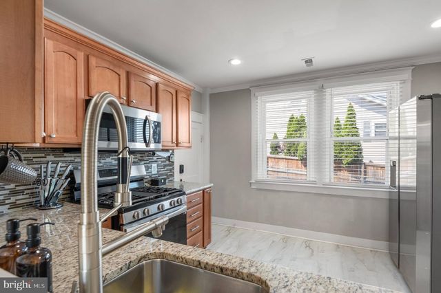 521 FAIRVIEW AVE, Baltimore, MD 21224