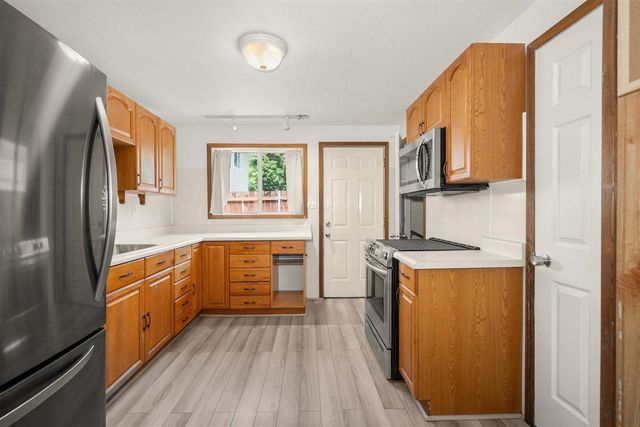 709 S Ray St, Spokane, WA 99202