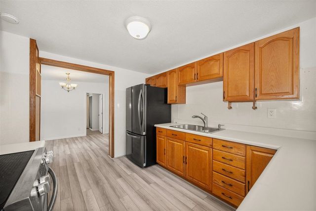 709 S Ray St, Spokane, WA 99202