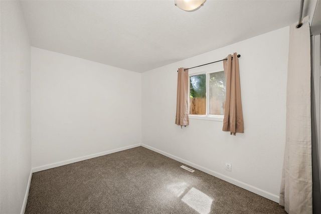 709 S Ray St, Spokane, WA 99202