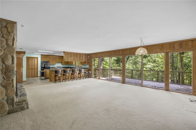 2109 Moorefield Memorial Highway, Pickens, SC 29671