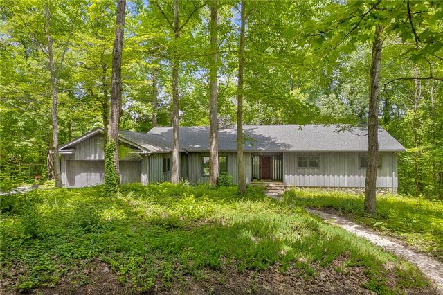 2109 Moorefield Memorial Highway, Pickens, SC 29671