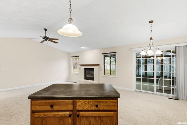 10914 N RHONDA Way, Dunlap, IL 61525