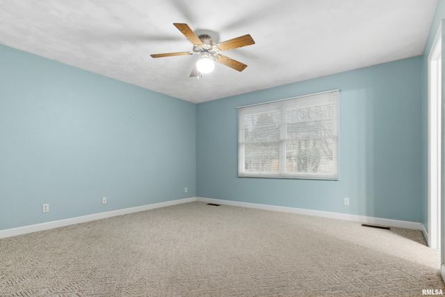 10914 N RHONDA Way, Dunlap, IL 61525