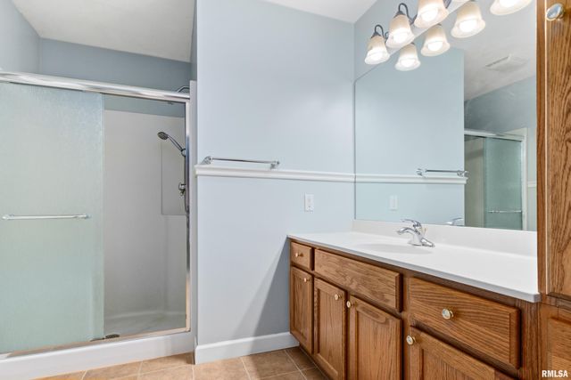 10914 N RHONDA Way, Dunlap, IL 61525