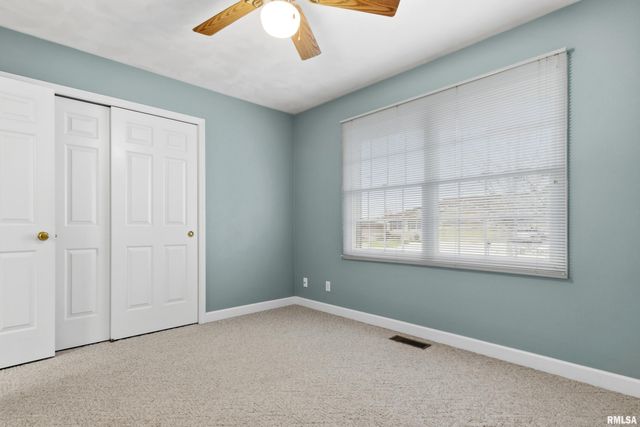 10914 N RHONDA Way, Dunlap, IL 61525