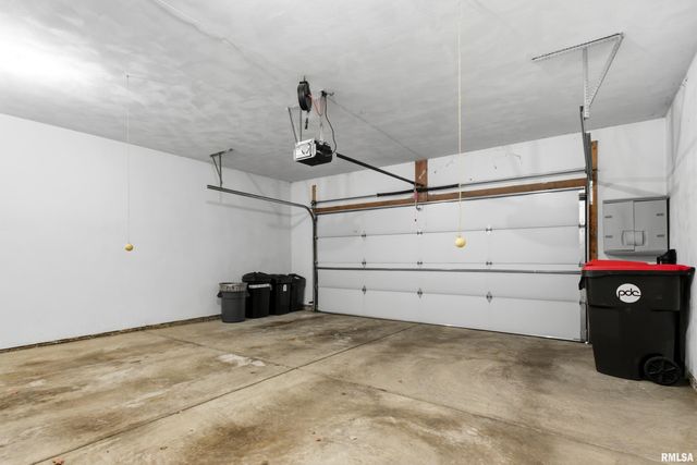 10914 N RHONDA Way, Dunlap, IL 61525