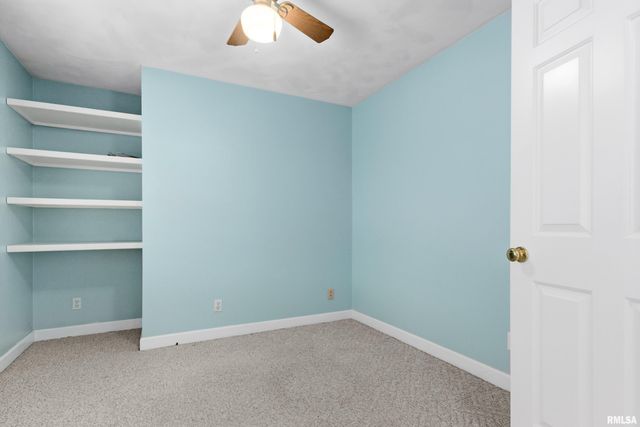 10914 N RHONDA Way, Dunlap, IL 61525