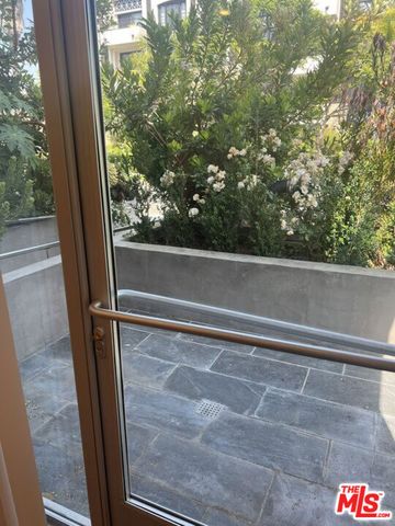 1143 Glenville Drive 101, Los Angeles, CA 90035