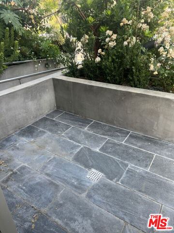 1143 Glenville Drive 101, Los Angeles, CA 90035